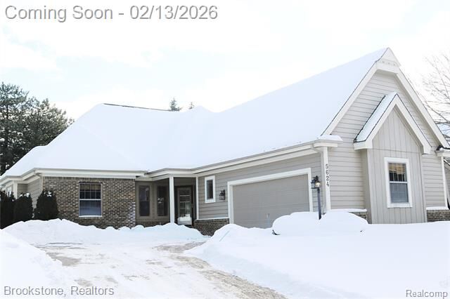 Property Photo: 5624 Northcrest Crossing MI 48346