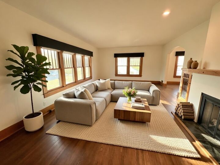 Property Photo:  3916 E Willow St  KS 67218 