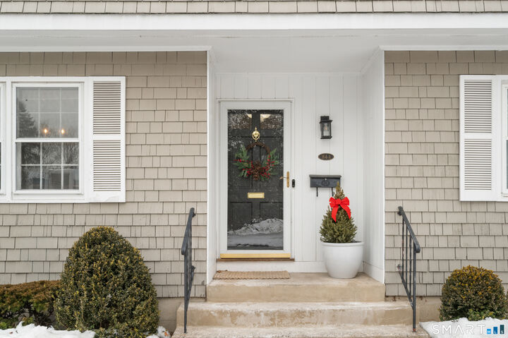 Property Photo:  164 Summer Street Apt A  CT 06840 