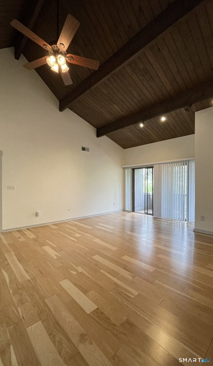 Property Photo: 14 Algonquin Lane C CT 06614