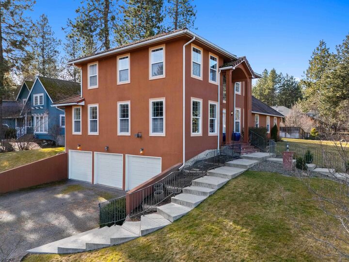 Property Photo: 1604 S Koren St WA 99212
