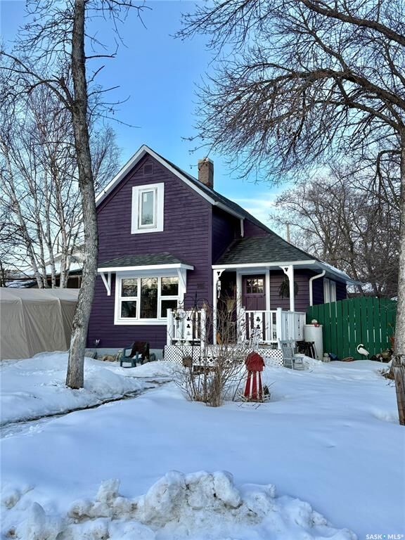 Property Photo:  105 2nd Avenue S  SK S0J 0E0 