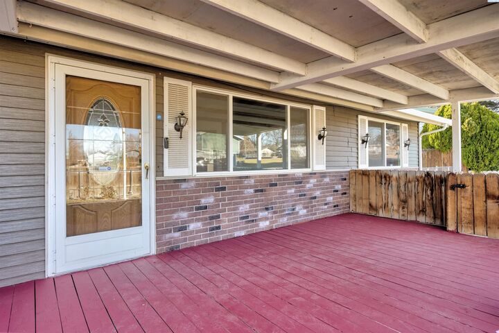 Property Photo:  1107 Jane Ave  WA 99320 