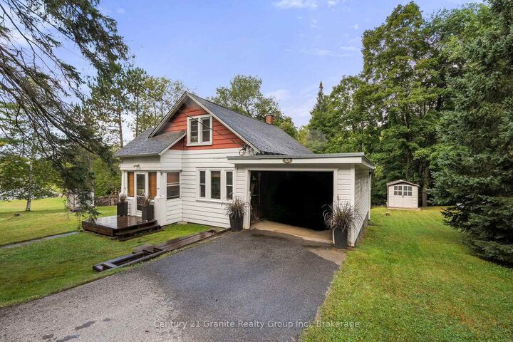 Property Photo:  101 Victoria Street  ON K0M 1S0 