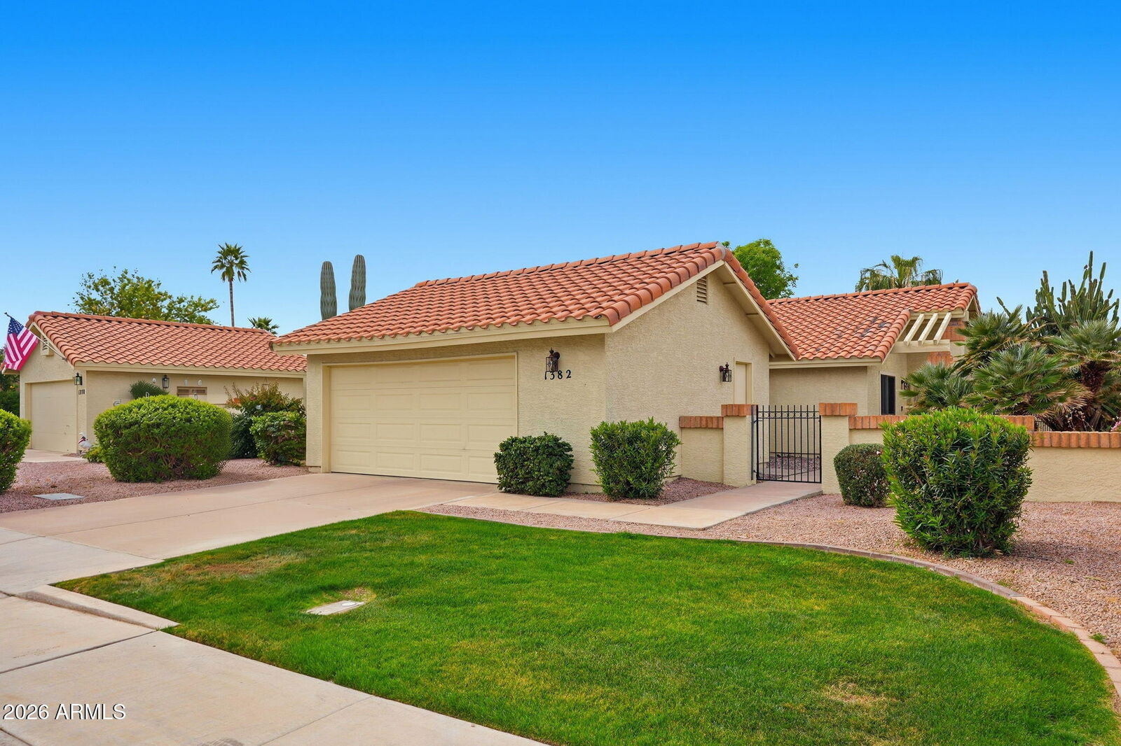Property Photo:  1382 N Tamarisk Drive  AZ 85224 