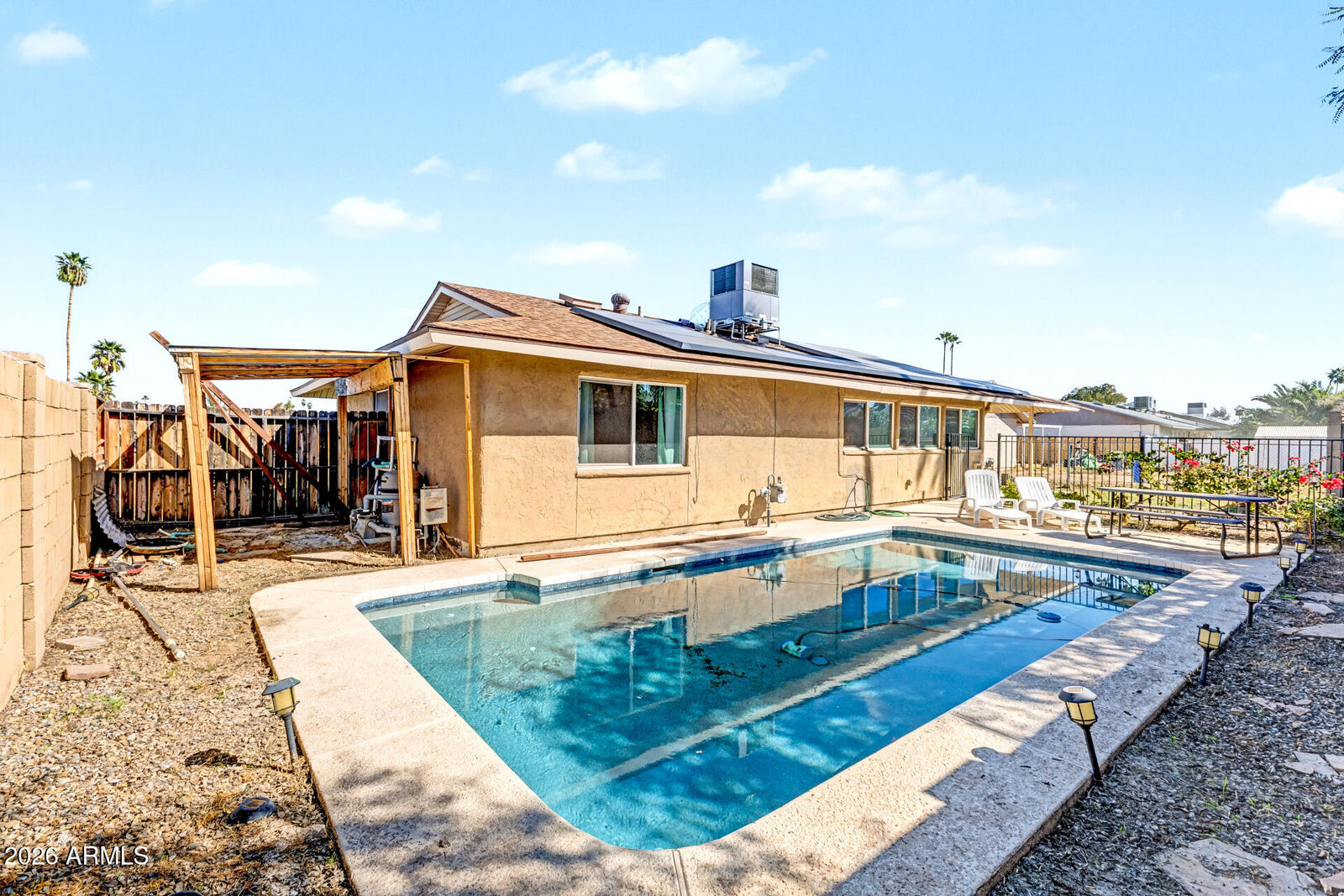 Property Photo:  409 E Pegasus Drive  AZ 85283 
