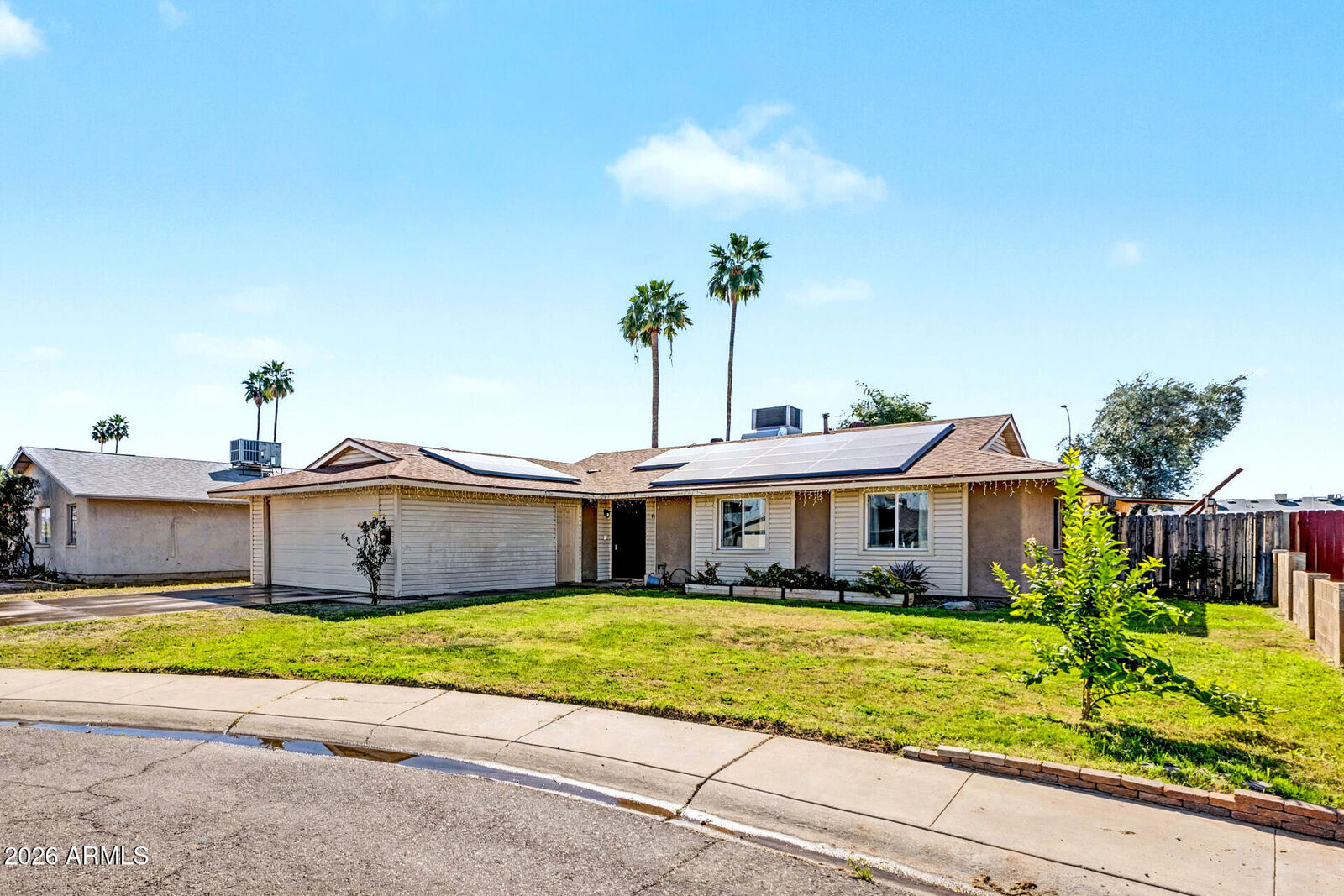 Property Photo:  409 E Pegasus Drive  AZ 85283 