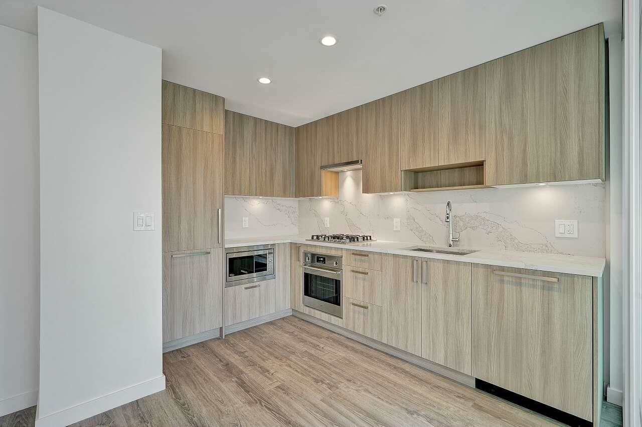 Property Photo:  13350 Central Avenue 508  BC V3T 0S1 