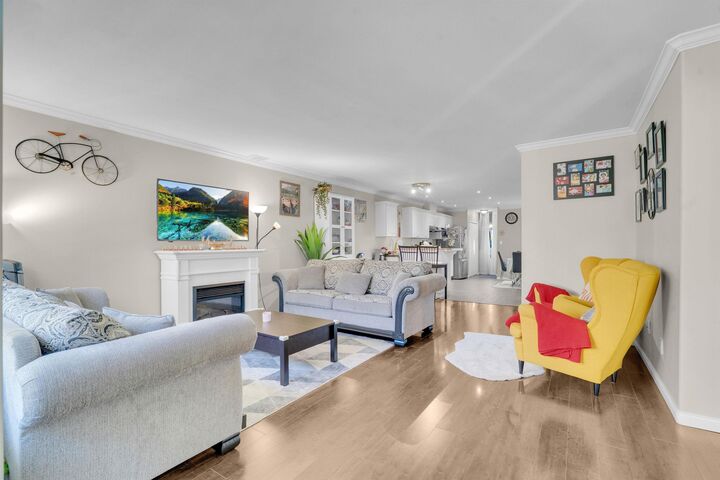 Property Photo: 7837 120A Street 113 BC V3W 0W9