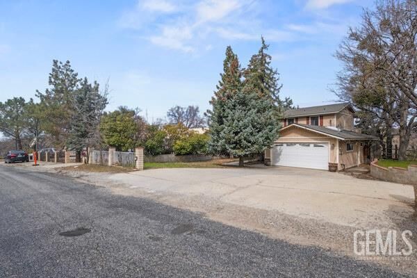 Property Photo: 18260 Alps Drive CA 93561