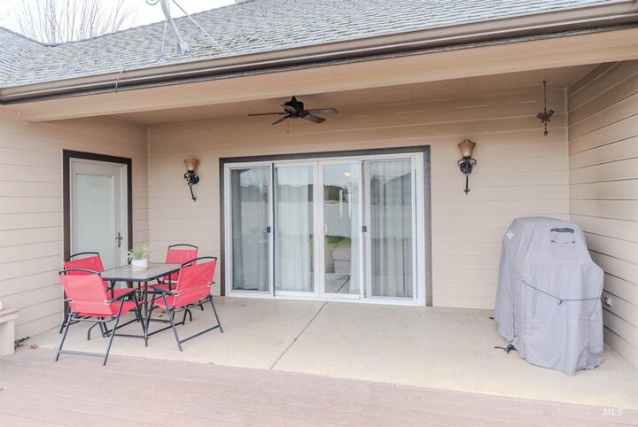 Property Photo:  2029 Marilyn Way  WA 99403 