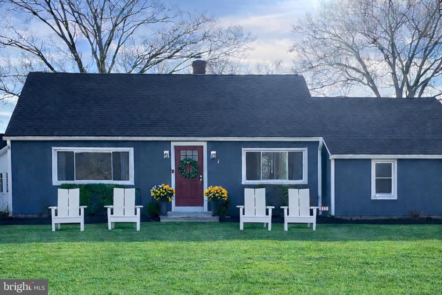 Property Photo: 827 River Road PA 19067