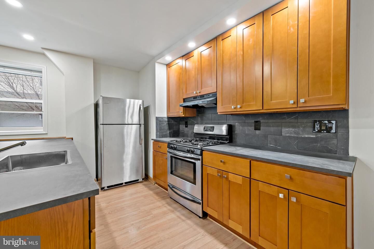 Property Photo:  1332 S 7th Street 1  PA 19147 