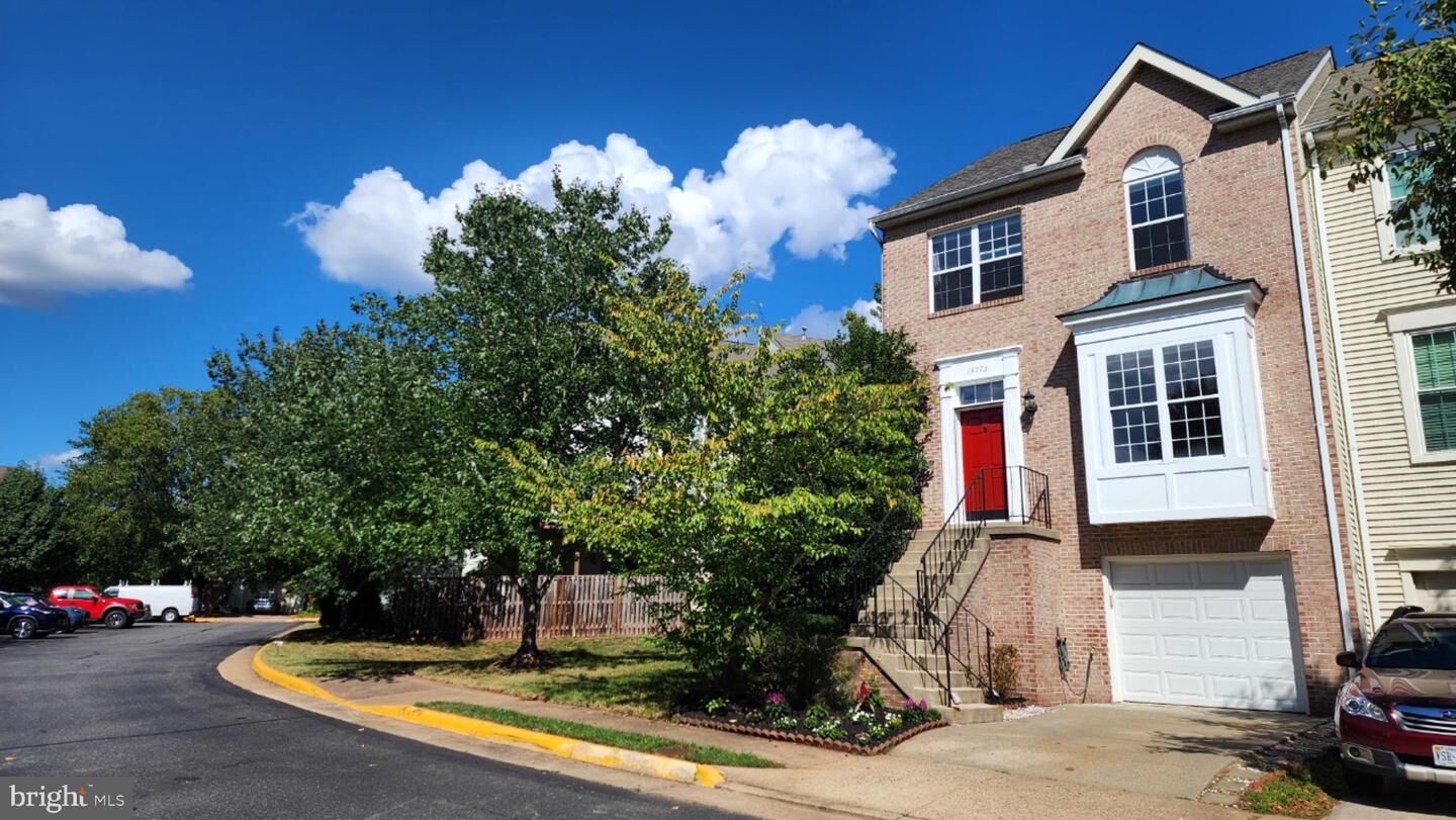 Property Photo:  14773 Truitt Farm Drive  VA 20120 