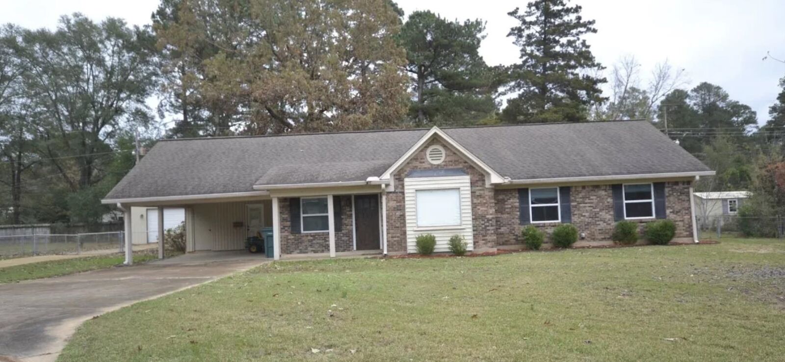 Property Photo:  1415 Mockingbird  AR 71753 