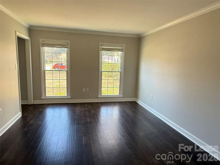 Property Photo: 8708 Parkchester Drive NC 28277