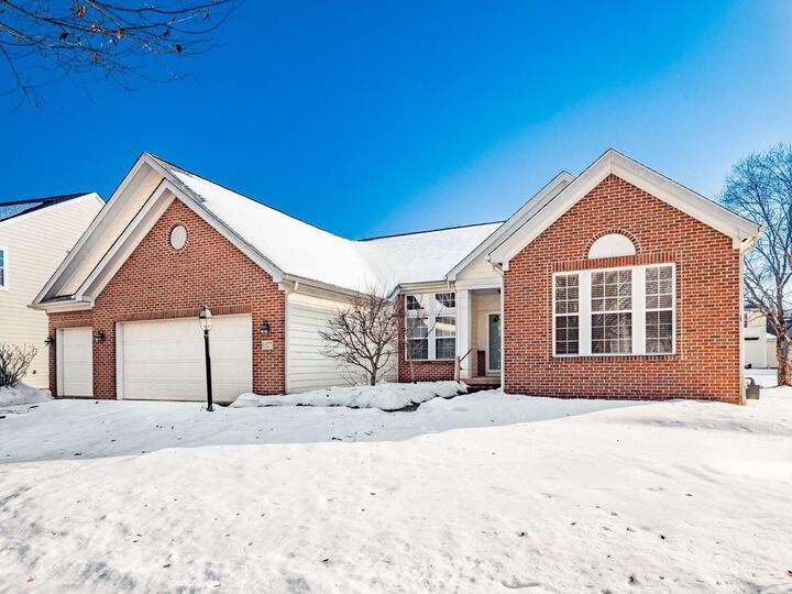 Property Photo: 1327 Donahey Street OH 43235