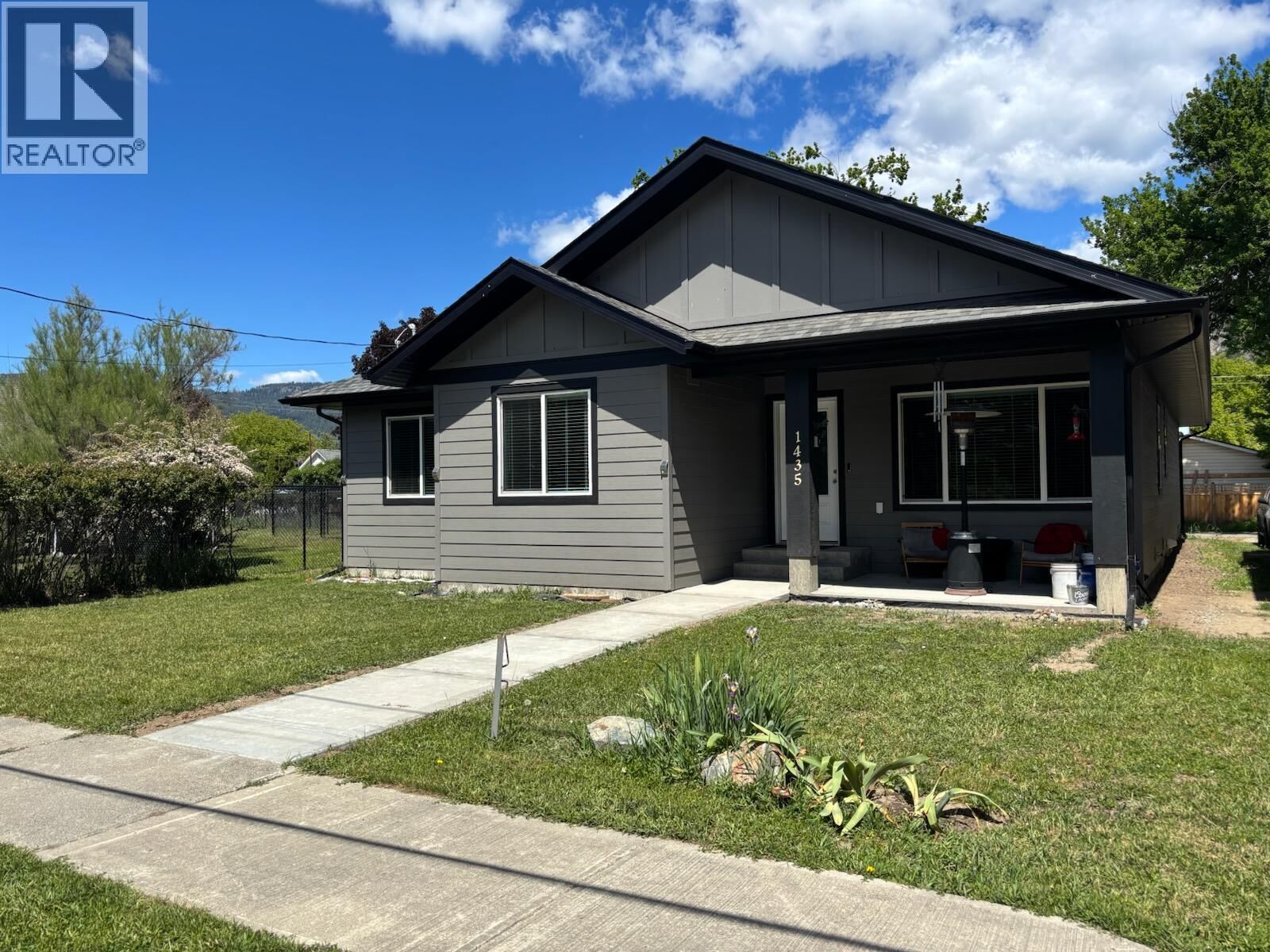 Property Photo: 1435 72nd Avenue BC V0H 1H0