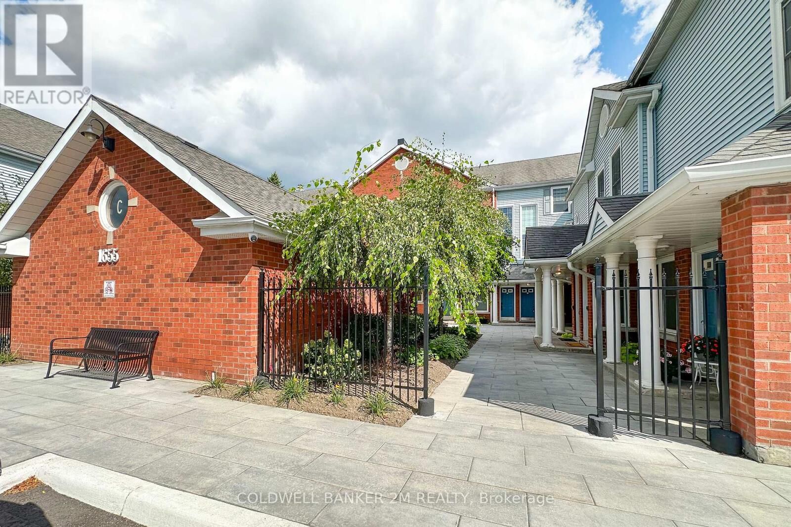 Photo de la propriété:  C-12 1655 Nash Road 27  ON L1E 1S8 