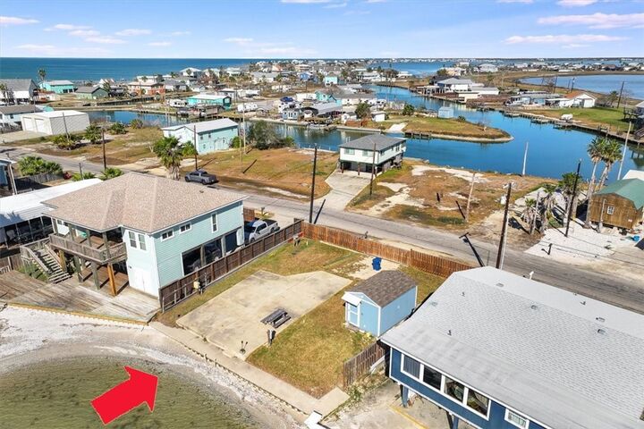 Property Photo:  614 Copano Cove Road  TX 78382 