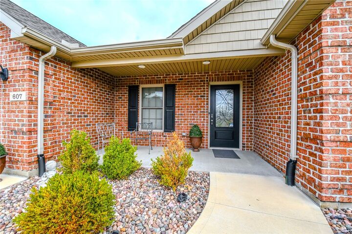 Property Photo: 607 W Bentley Circle OH 45373