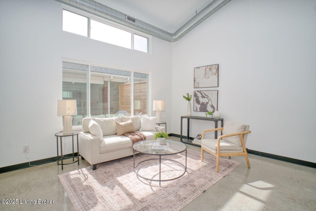 Property Photo:  616 Burnett Farm Ln  KY 40243 