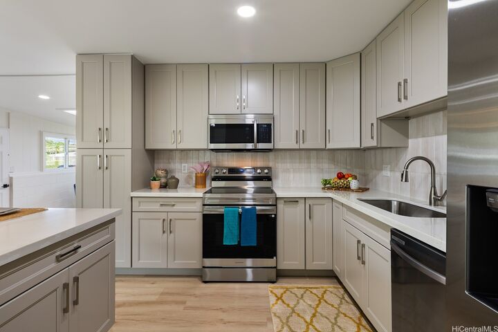 Property Photo:  1265 Ulupuni Street  HI 96734 