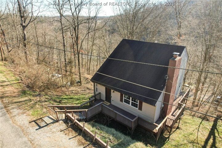 Property Photo: 1052 Meadowview Lane WV 25177