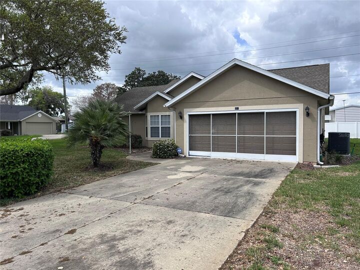 Property Photo:  891 Beaver Run  FL 32778 