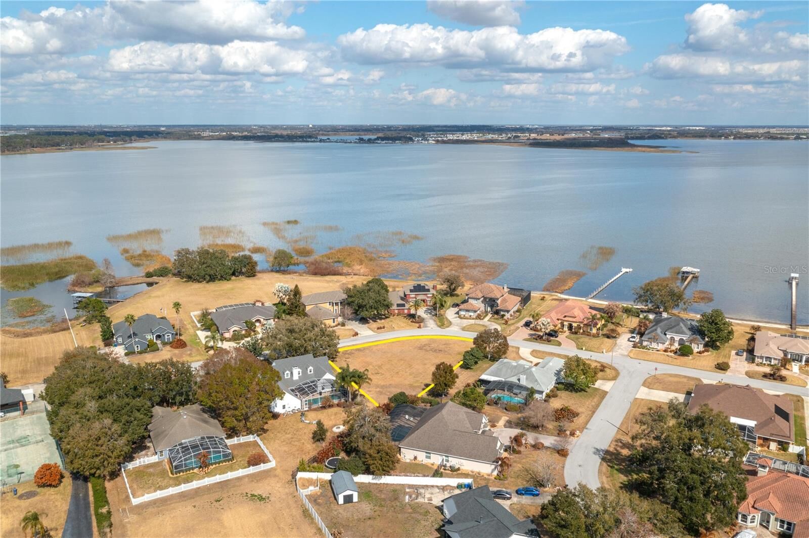 Property Photo:  332 Hamilton Shore Drive  FL 33883 