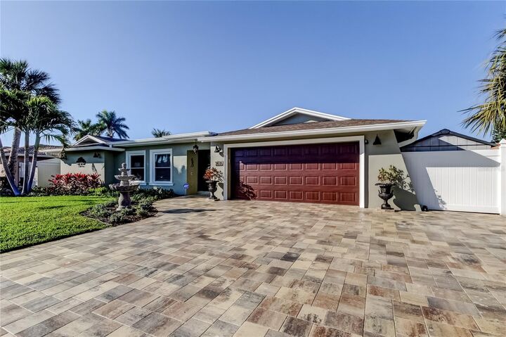 Property Photo:  3835 48 Avenue S  FL 33711 