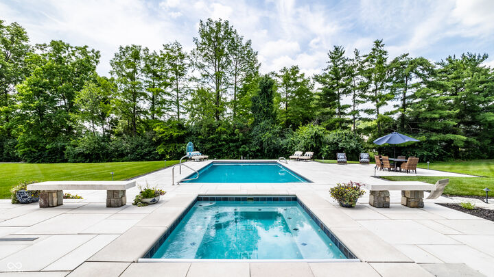 Property Photo:  2035 Saint Andrews Circle  IN 46032 