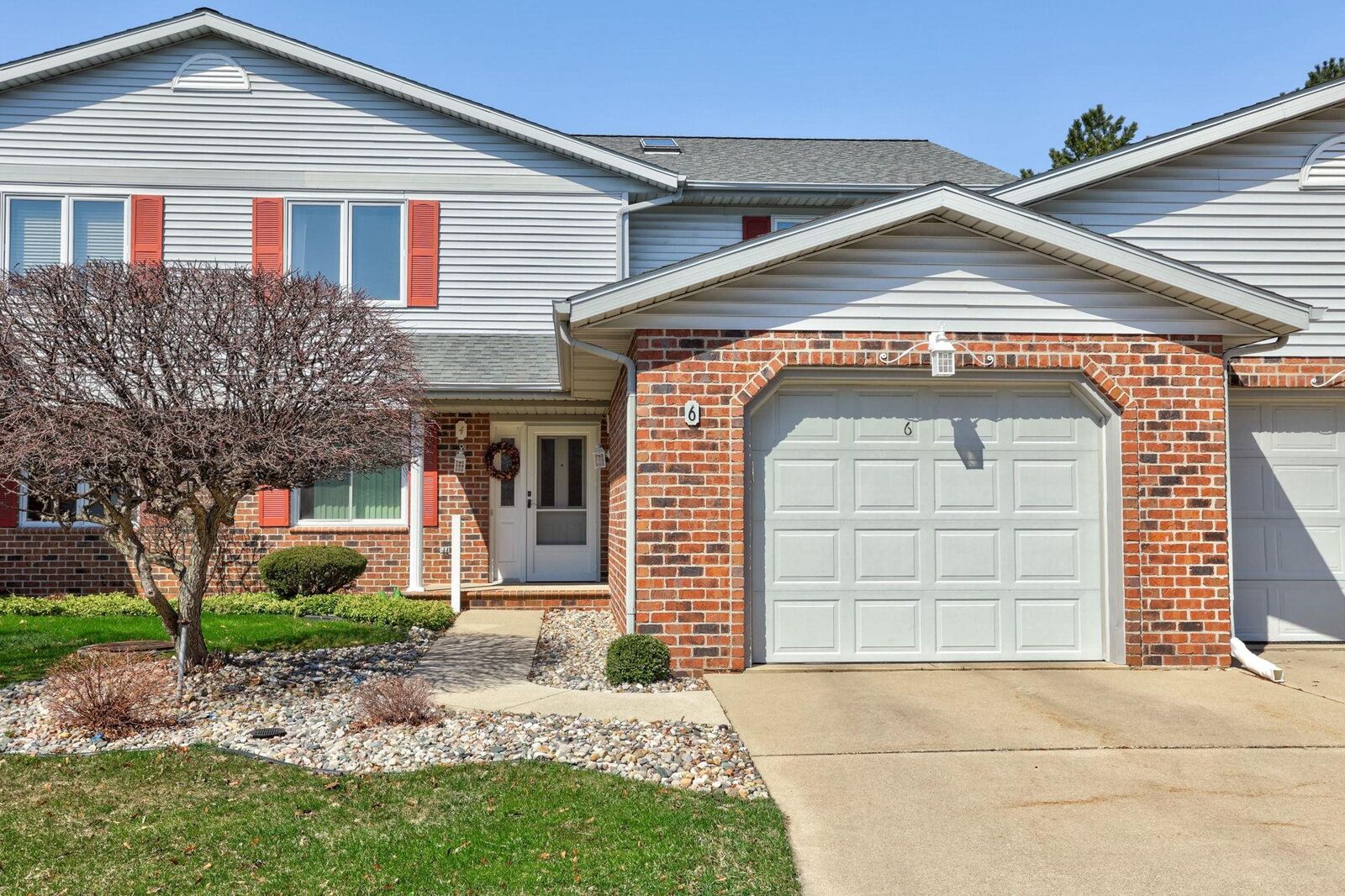 Property Photo:  6 Wilshire Drive  MI 48734 