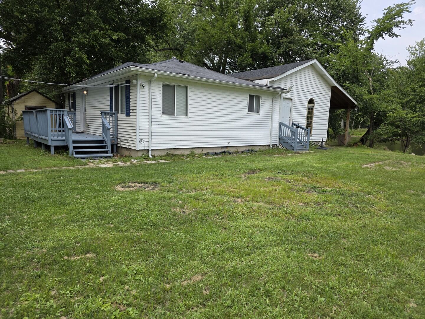 Property Photo:  2709 N River Isle Road  IL 60954 