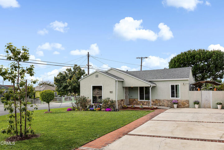Property Photo:  1823 Jones Avenue  CA 90032 