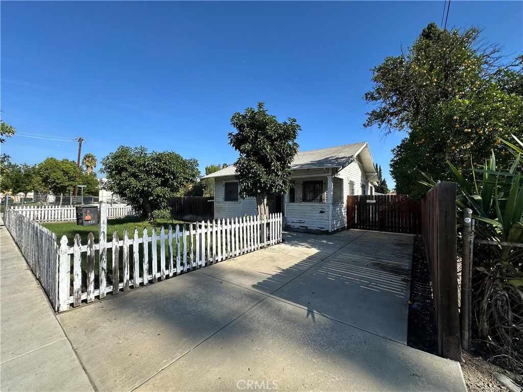 Property Photo:  4668 Maine  CA 91706 