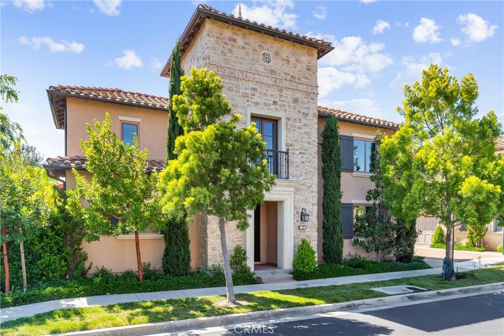 Property Photo:  125 Toretta  CA 92602 