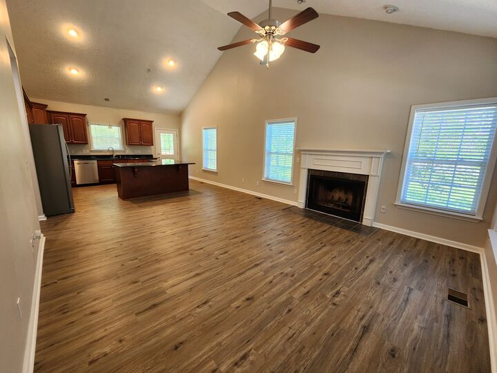 Property Photo: 1415 Williamson Rd #B TN 37072