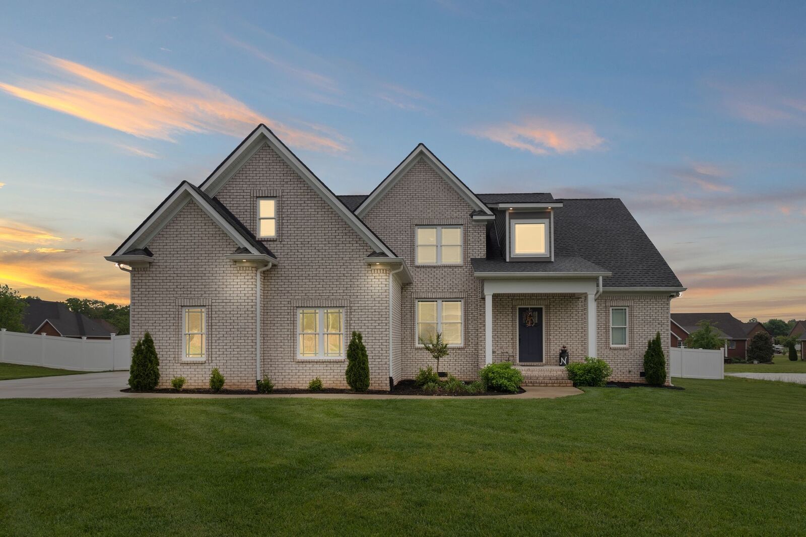 Property Photo:  108 Settlers Trce  TN 37388 