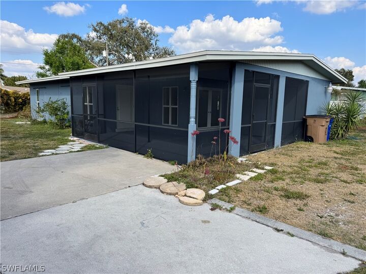 Property Photo:  345 Georgia Lane  FL 33905 