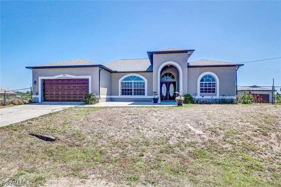 Property Photo:  725 Castlestone Avenue S  FL 33974 