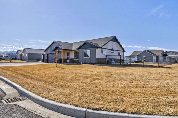 Property Photo: 2966 Vermillion Way MT 59635