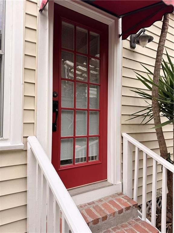 Property Photo: 611 Lyons Street LA 70115