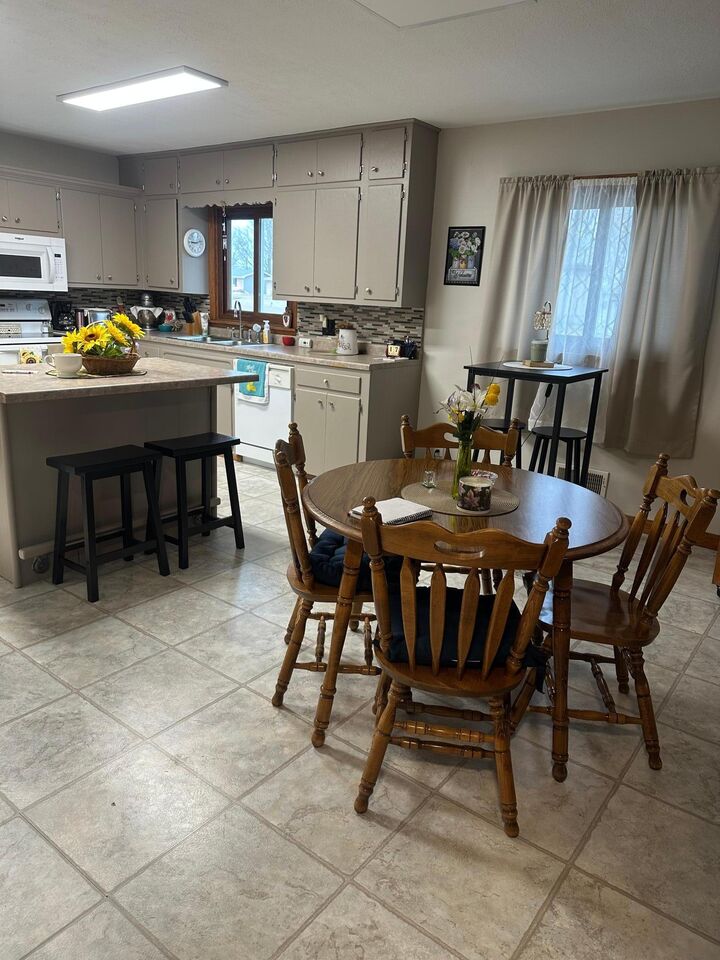 Property Photo:  1503 Elm Street  MN 56007 