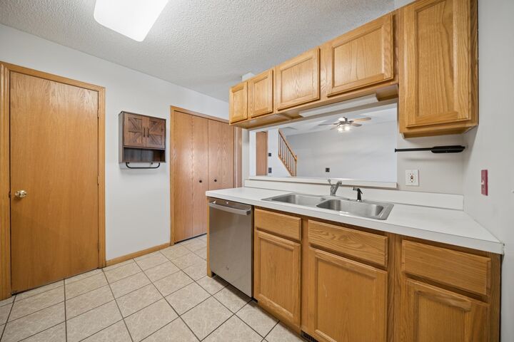 Property Photo:  1825 Southcross Drive W 2306  MN 55306 