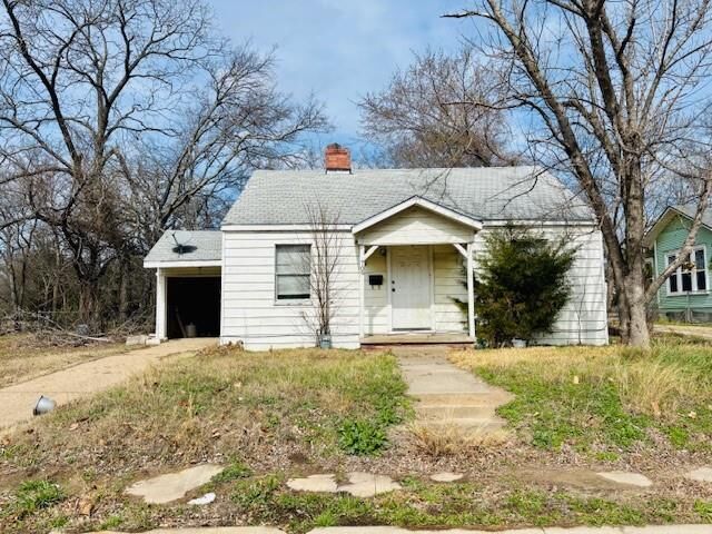 Property Photo:  709 Jefferson Street E  TX 75482 