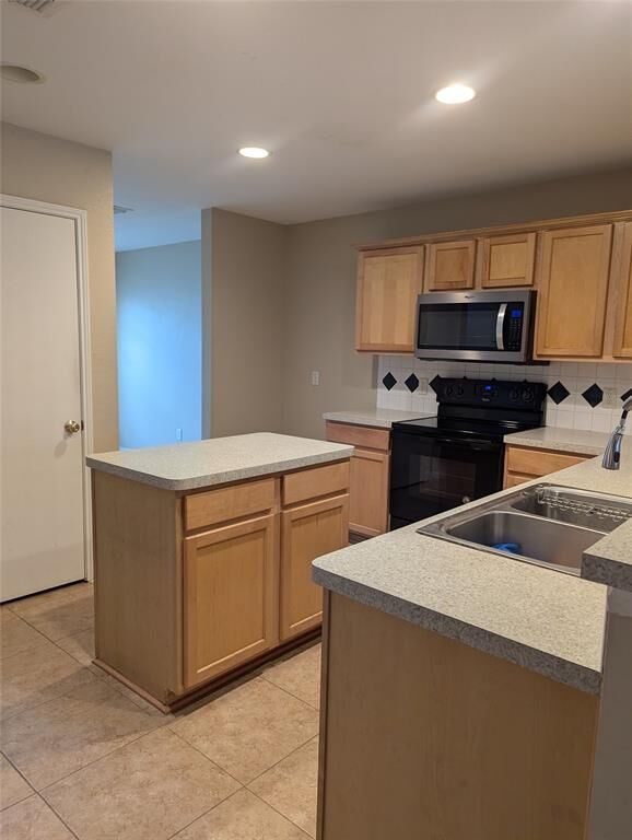 Property Photo: 8820 Wagon Trail TX 76227