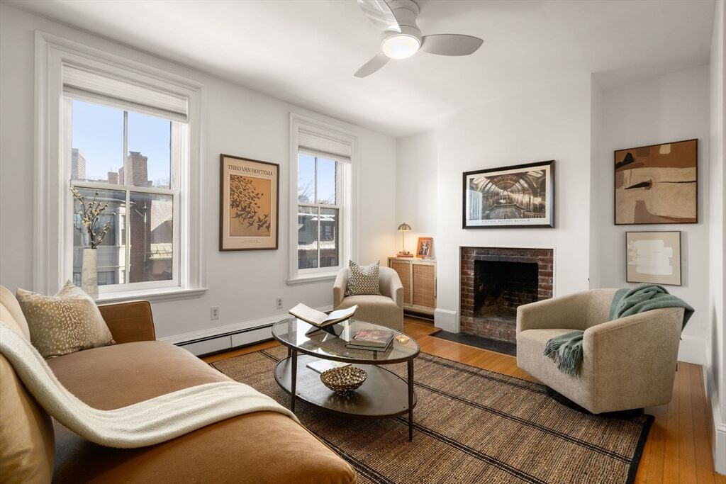 Property Photo:  102 Charles St C  MA 02114 