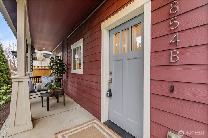 Property Photo:  4854  Delridge Way SW B  WA 98106 