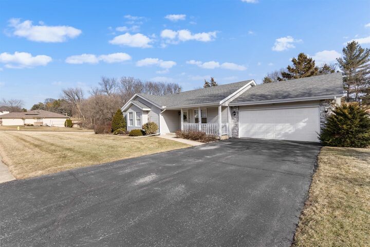 Property Photo:  1872 S Trainer Road  IL 61108 